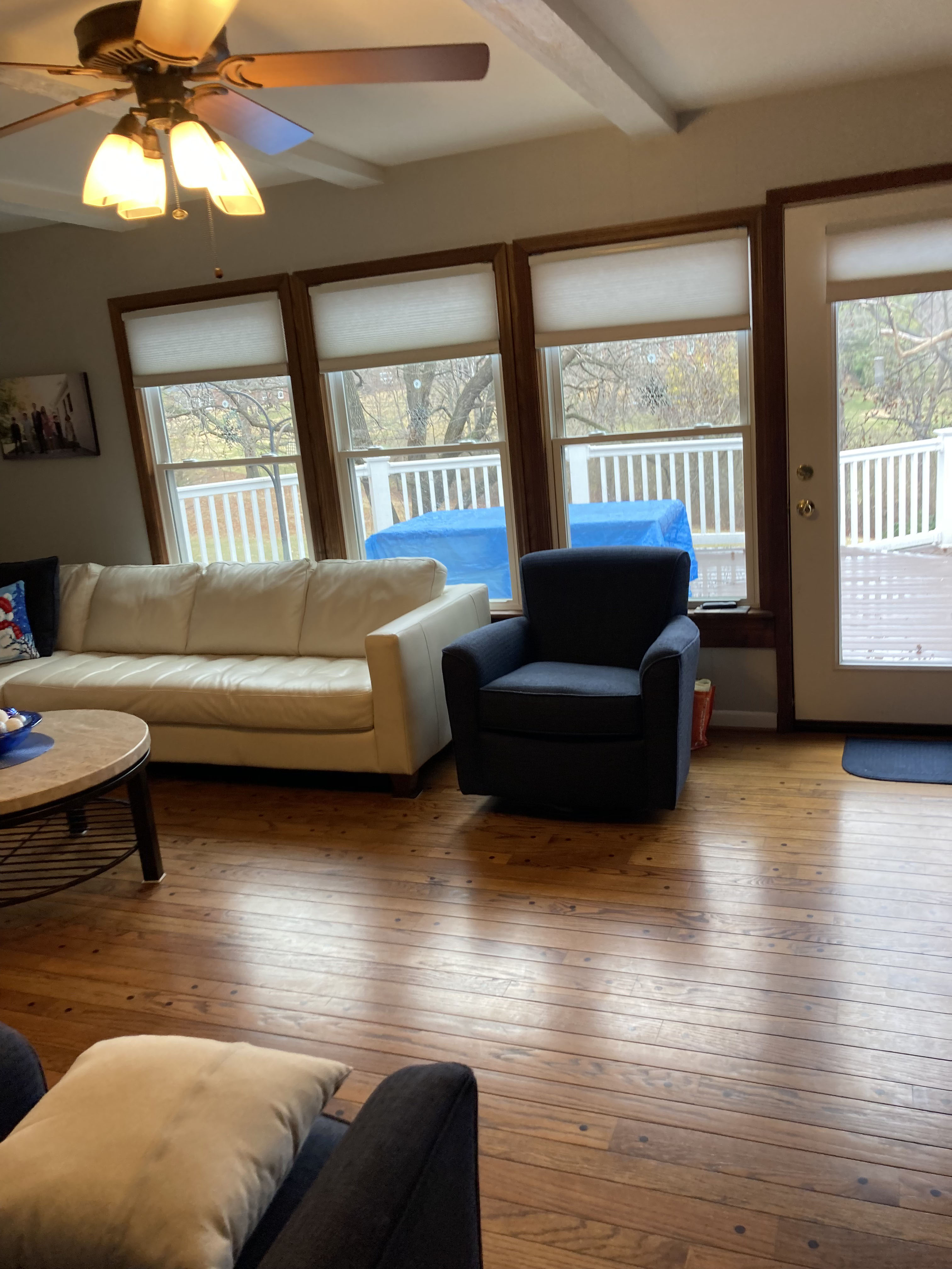 Family room before renovation